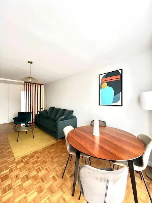 Apartament Cosy Pres De La Seine Paryż